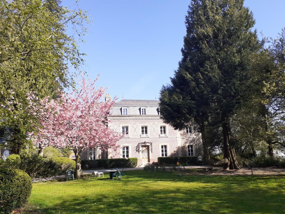 Les Gites Du Chateau De Maltot Saint-Ouen-du-Breuil Exteriör bild